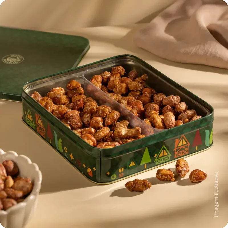 Lata Baviera verde com mix premium glaceado da Nutty Bavarian